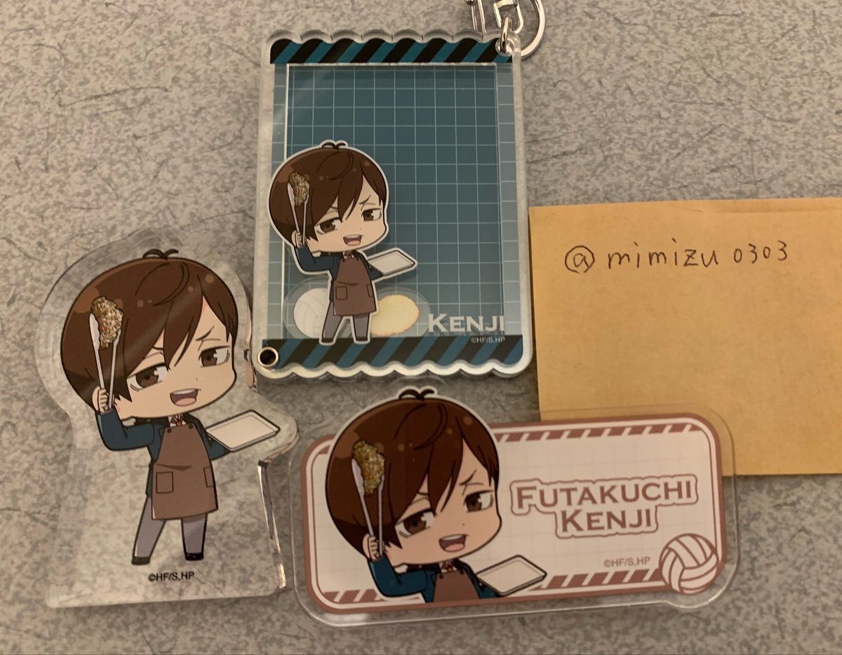 mimizu0303's tweet photo. 【交換】ハイキュー オールハーツ
コラボ 第2弾
譲：二口（しゃかしゃか、アクリルブロック、ネームプレート）※写真のもの
求：月島、研磨（同種）
※外袋なし、未使用
二口くんをお迎えいただける方、月島・研磨との交換を探しております。お気軽にお声がけください！
#ハイキューグッズ交換 https://t.co/7QkMIHFRzU