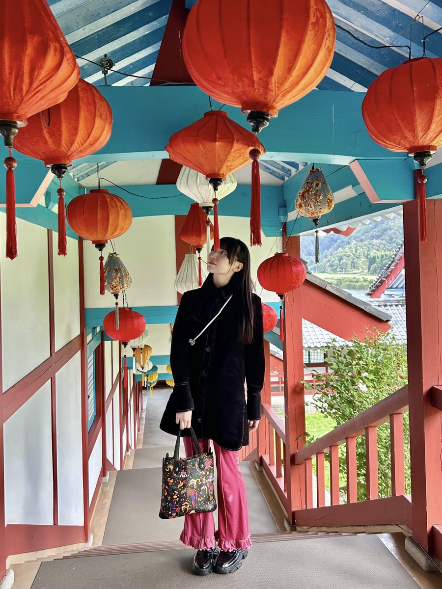 Rochi_ppp's tweet photo. 山形のセカストで手に入れたワンピースで、
さっそくママとお出かけしてきた♥️ https://t.co/HvOYjpe6dA