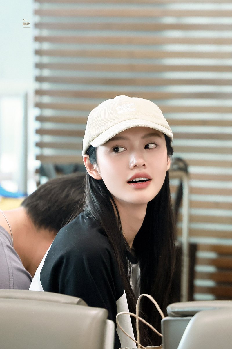 BunnyBear1819's tweet photo. 261006

BKK✈️
🐨

#ลูกหมีซอนญ่า #LMSY 
#LMlookmhee #SonyaSaranphat https://t.co/SgwtFpRuSX