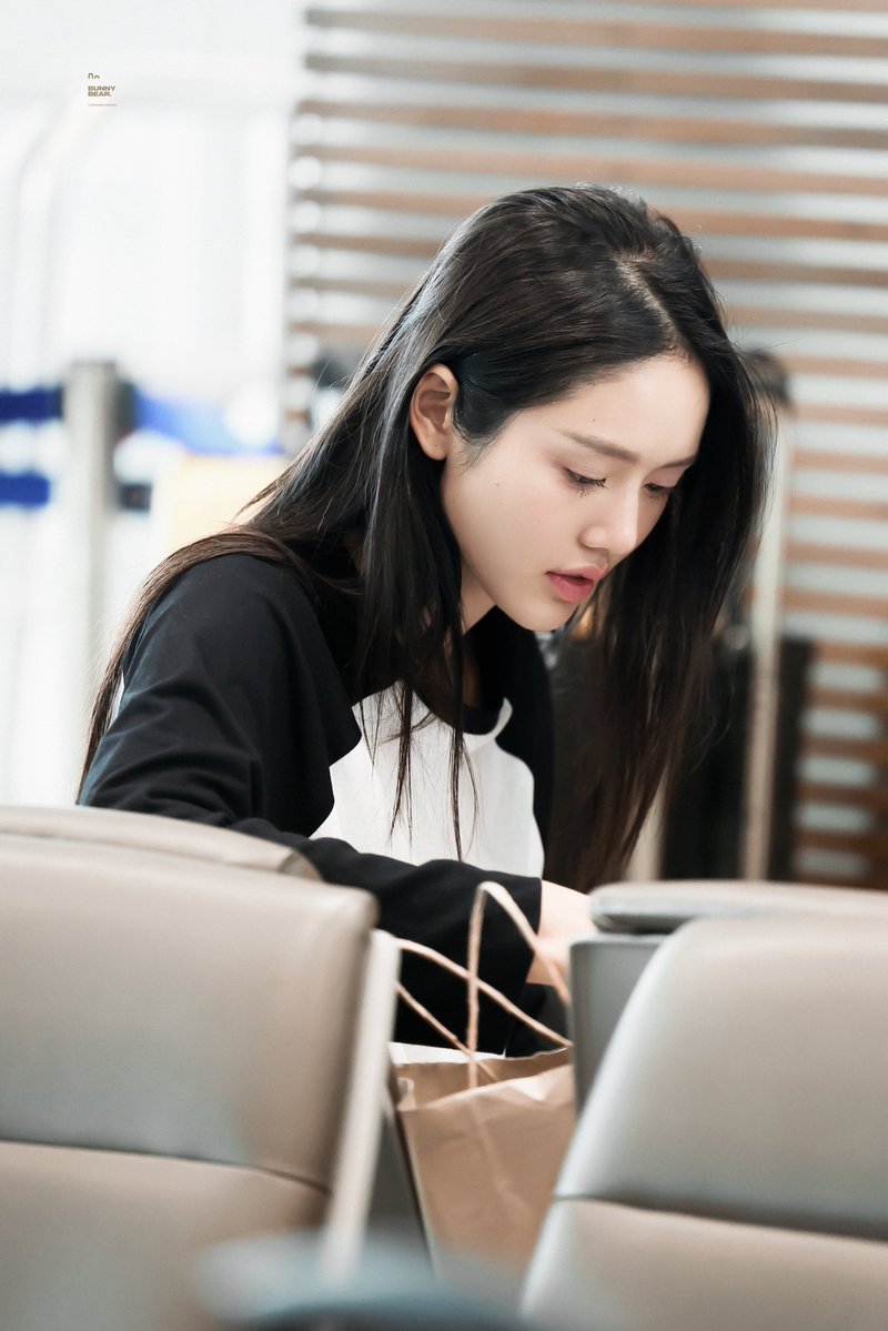 BunnyBear1819's tweet photo. 261006

BKK✈️
🐨

#ลูกหมีซอนญ่า #LMSY 
#LMlookmhee #SonyaSaranphat https://t.co/SgwtFpRuSX