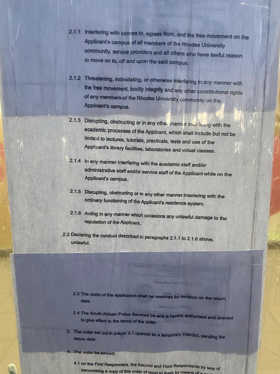 YingiZozo's tweet photo. @Rhodes_Uni Shame on you!!! Denying students of their right to stage a PEACEFUL protest! Opening fire on students?!!! https://t.co/hEyc3lXVHi