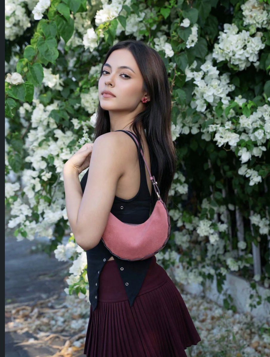 hopescycle's tweet photo. Uwaaaa Raisa x Kate Spade 😱😍😽 https://t.co/SlKjLg8ZAH