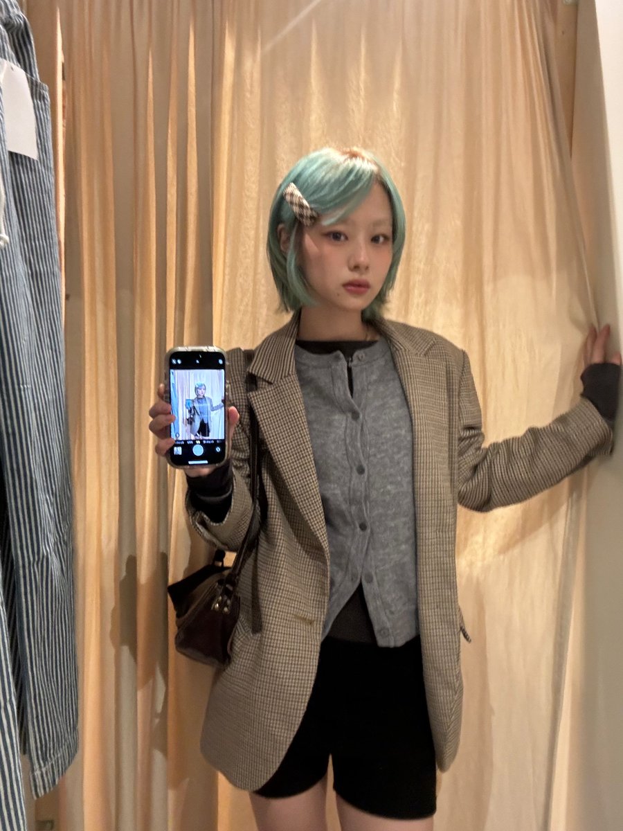 n_n_oc's tweet photo. 今年の秋服は何着ようかな〜🍁🍂 https://t.co/ubquuEISnH