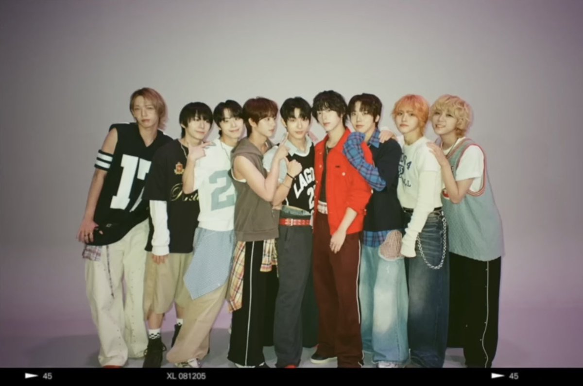 dailyahof's tweet photo. #AHOF #아홉 https://t.co/LT9kBtgVZa