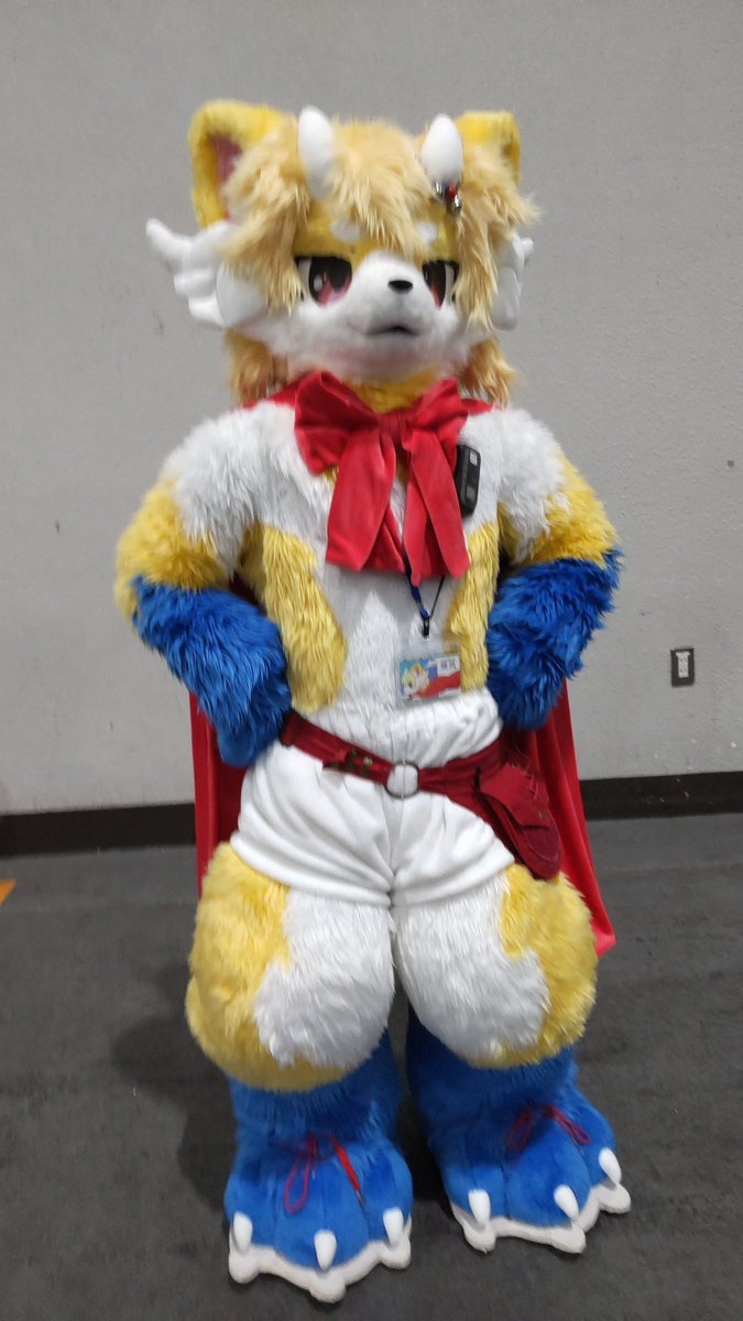 Matoon2525's tweet photo. 【OFFF2026】キャラさん紹介⑤⑦
天使耳🪽と頭のツノがとってもカッコいい、ファーモニーっ子の绮风(シフォン)くん〜( *`ω´)
ツーショットや名刺交換、ハグも出来て凄く嬉しかった〜(*´∇`*)マタアイタイナ
#OFFF #OFFF2026 #キャラ紹介 https://t.co/RQGJVPFQHn