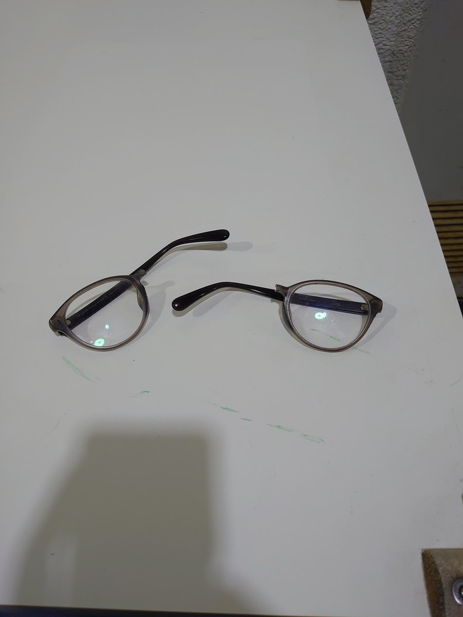 kaito20130710's tweet photo. 角中選手　あなたのファールボールで眼鏡を破壊されたのはいい思い出です https://t.co/7rREcm0NWH