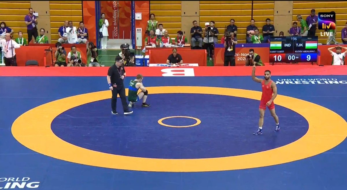 monster_zero123's tweet photo. Clutch clutch clutch! Absolute clutch!

Sujeet Kalkal makes an insane comeback from 2-9 down to win 10-9, to beat Kudiev🇹🇯 to win the Freestyle 65 Kg Gold medal!

That was a comeback for the ages. Got saved from a heartattack. https://t.co/hooc9bNw2j