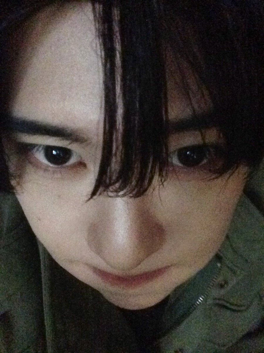 1503_tomatoma's tweet photo. 流出にも程がある
これさ絶対誰かの彼氏の写真じゃん https://t.co/zP8Ayr9kSY