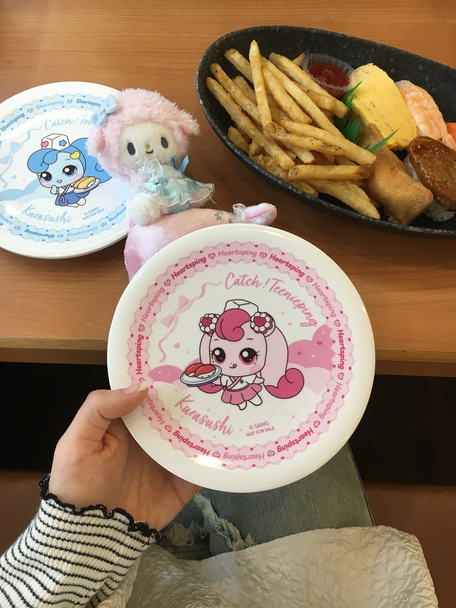 0125Ww's tweet photo. B賞ブランケットお願いします🩷

初日に行きました！美味しいお寿司食べられて、大好きなティニピンのお皿もゲットできて大満足✨期間中また行きます https://t.co/RTXvu1CQ4Q