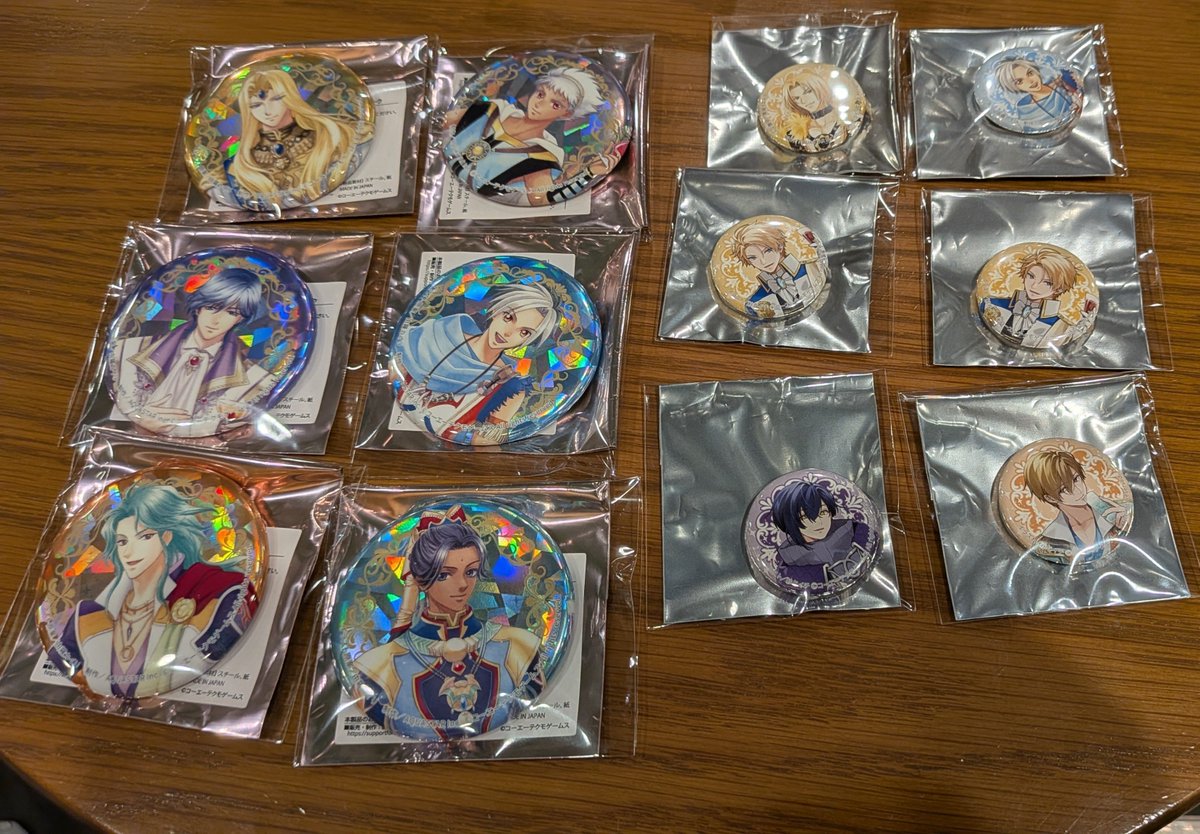 wisteria_lily_s's tweet photo. 【交換】アンジェリーク　アンメモ展

譲→アクリルバッジ：コレット、クラヴィス、ゼフェル2、オリヴィエ、レオナード、チャーリー、エルンスト3、ゼノ

缶バッジ：ジュリアス、ゼフェル、フランシス、ユーイ、ティムカ、チャーリー

ミニゲームC賞：レオナード、ユーイ、ユエ2、ノア、ヴァージル

→ https://t.co/BiErxPsCmP