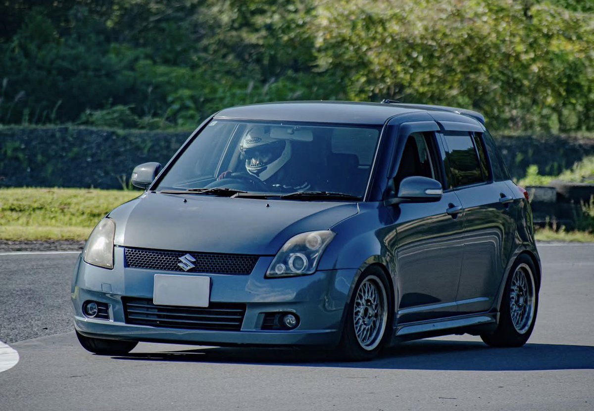 katsmat_hanzvon's tweet photo. #車売ります 緩募 
いなかったらそのまま乗ります
東京都八王子市から
現車確認可能です

検無し25万 検あり30万

スズキ スイフトスポーツ zc31s 
初年度登録 2009年2月
車検 令和8年10月16日まで
走行距離 202000km(ちょっと増えます) https://t.co/6pt2RpWThT
