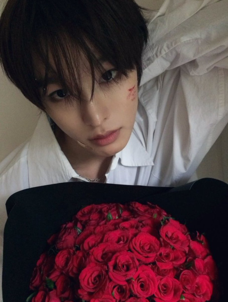 hvzinagx's tweet photo. 아마음아파 https://t.co/O1AHD37dpa