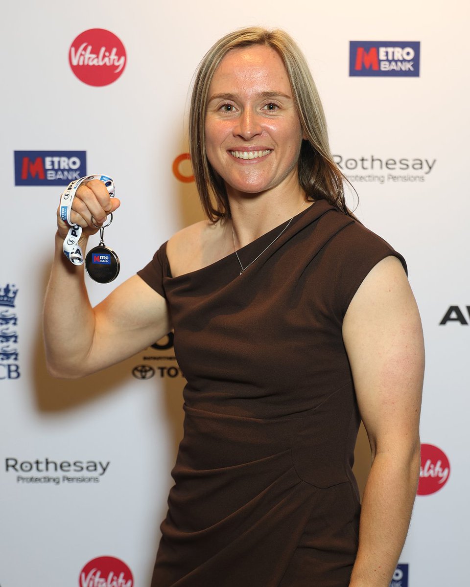 PCA's tweet photo. Having earned their places in the @Metro_Bank PCA Women's Team of the Year with fine performances all season, it was great to present this trio with their medals at the #PCAawards 🎖️ https://t.co/wGwXZnNQcN