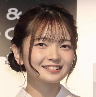 xavierutage's tweet photo. 価値観あるある

←男憧れる女の顔
　　　　　　　　　女が憧れる女の顔→ https://t.co/emKRCYNQsY