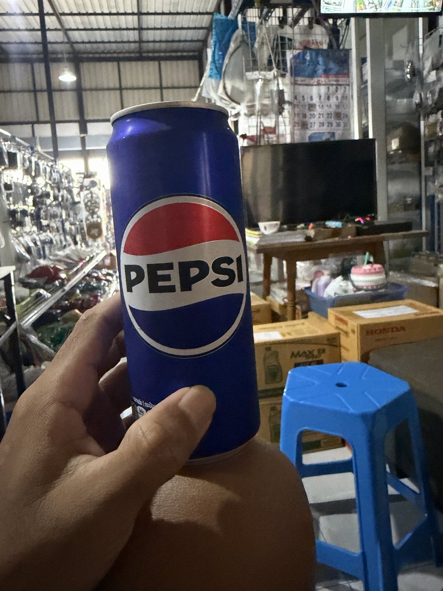 Pummonster's tweet photo. ถ้าเธอชอบคนรวย เราก็เศรษฐีนะ #ฐีขาเลียห่าง 🤣🤣 https://t.co/Fk9THbAD5y