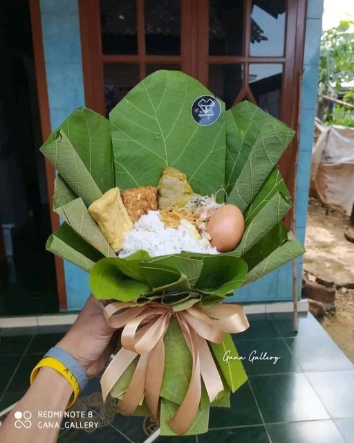 jawafess's tweet photo. ide buket marai wareg lur https://t.co/x7wuFgy29N