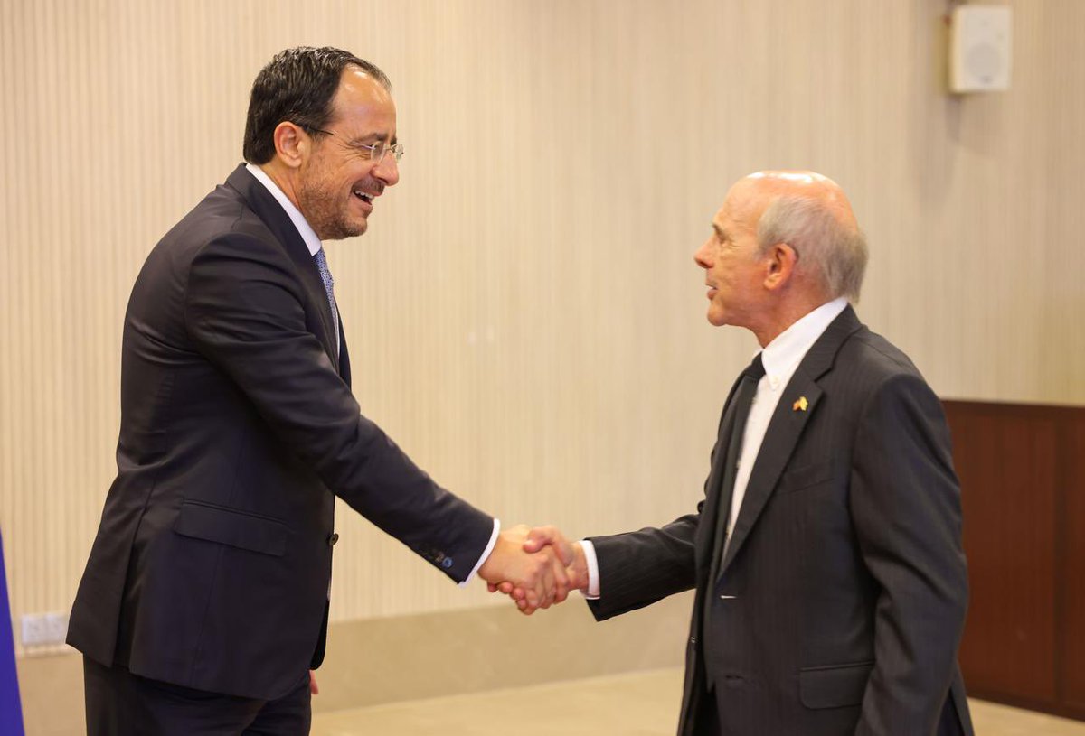 CYpresidency's tweet photo. Ο Πρόεδρος της Δημοκρατίας κ. Νίκος Χριστοδουλίδης παρέθεσε χθες, μαζί με την Πρώτη Κυρία, δεξίωση προς τα μέλη του Προξενικού και Διπλωματικού Σώματος, με την ευκαιρία της 66ης επετείου της Ανεξαρτησίας της Κυπριακής Δημοκρατίας. https://t.co/8dIi10UJNj