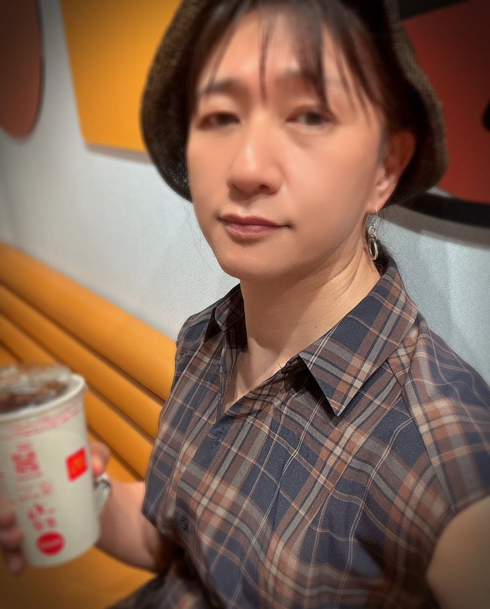 mnot2f's tweet photo. 2日の出勤おわり
頭が煮えそうに
詰め込んだ

来週はもっと
具体的になっていくと
楽になるとは
おもうけれど
仕事も増えるので
疲れるのは
間違いない

よくまあ
平均年齢が若いなかで
ついていっていると
ほめてちょうだい https://t.co/Bbxi491Jvh