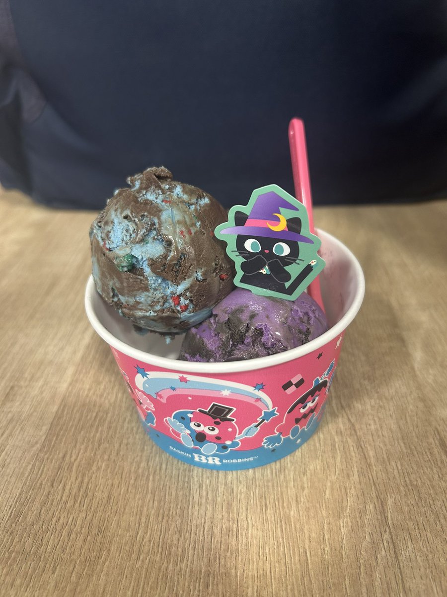 Taman271's tweet photo. 新作フレーバー2種！
ガトーショコラくらい濃厚な濃いチョコの味がたまらない🤤✨️ https://t.co/iY4fLkCAiz