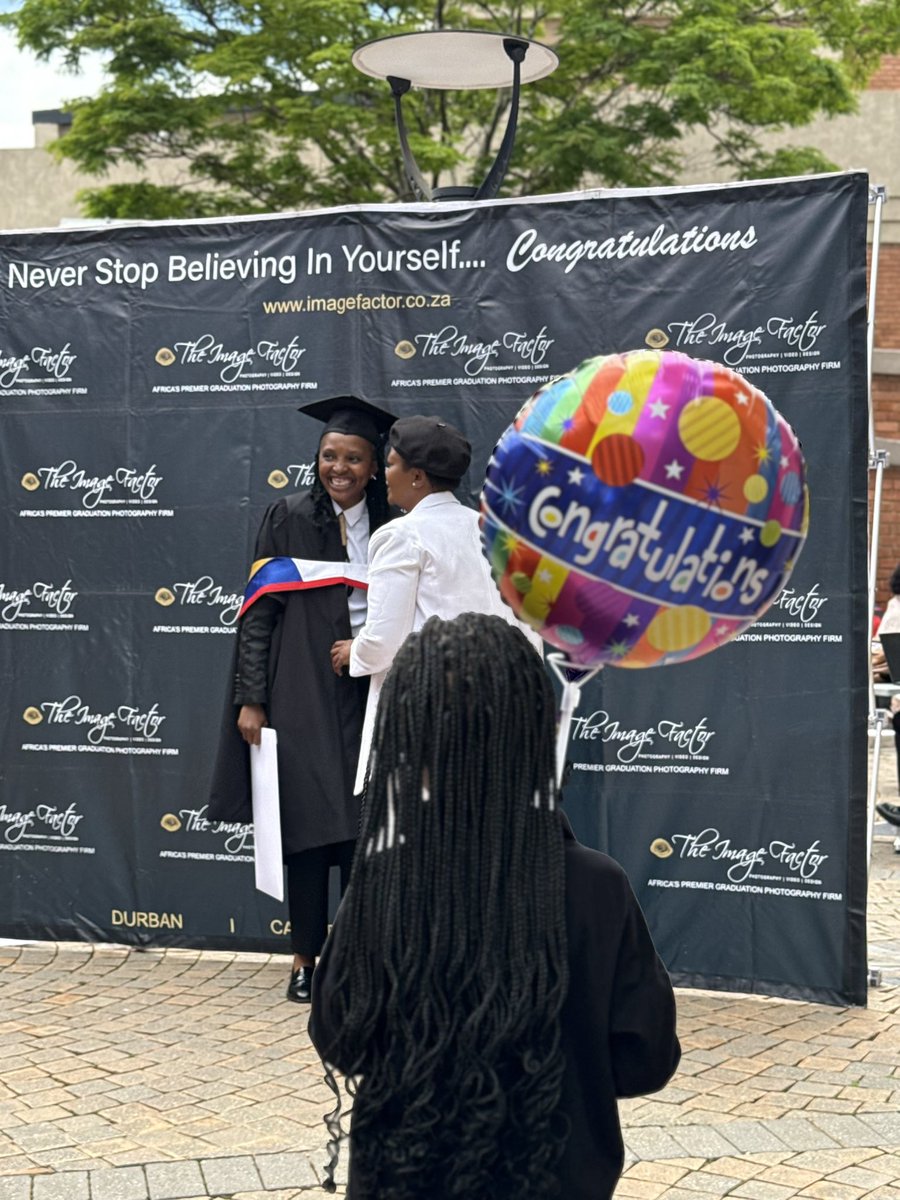 REGENT_BSchool's tweet photo. She did it for herself, but every step was also for her daughter. 🎓❤️ Today, her little girl gets to see what perseverance, sacrifice and courage can achieve.
#RBSGrad2026 #RegentBusinessSchool #TeachingDifferently https://t.co/zBDmsN74zc