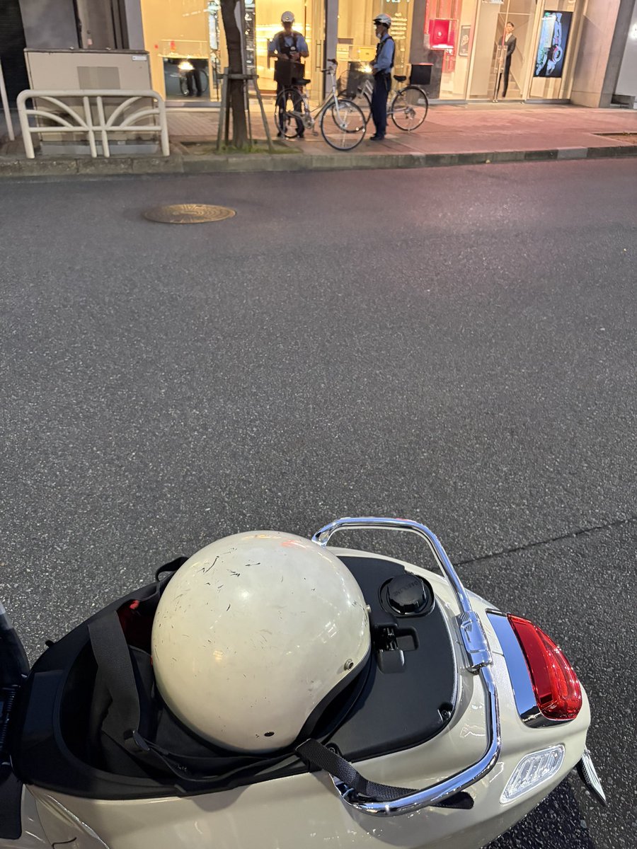 shimanosu's tweet photo. 一時停止でつかまる😭
20数年のゴールド免許さようなら〜😭 https://t.co/NR4Ru11pOS