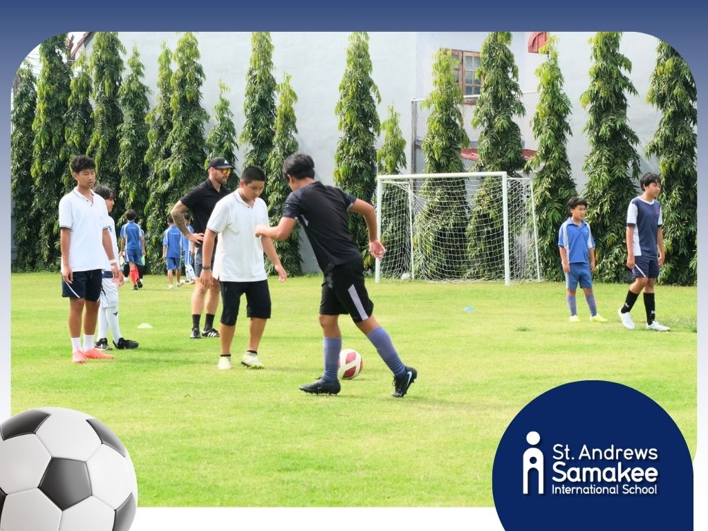 sassamakee's tweet photo. Our After-School Football Club is in full swing for Years 3–9! Split into tailored age groups, players build technical skills, confidence, and teamwork while staying active. ⚽️🏃‍♂️

#SchoolFootball #GrassrootsFootball #AfterSchoolClubs #SchoolSports #ActiveKids https://t.co/l1Op4zVt0t