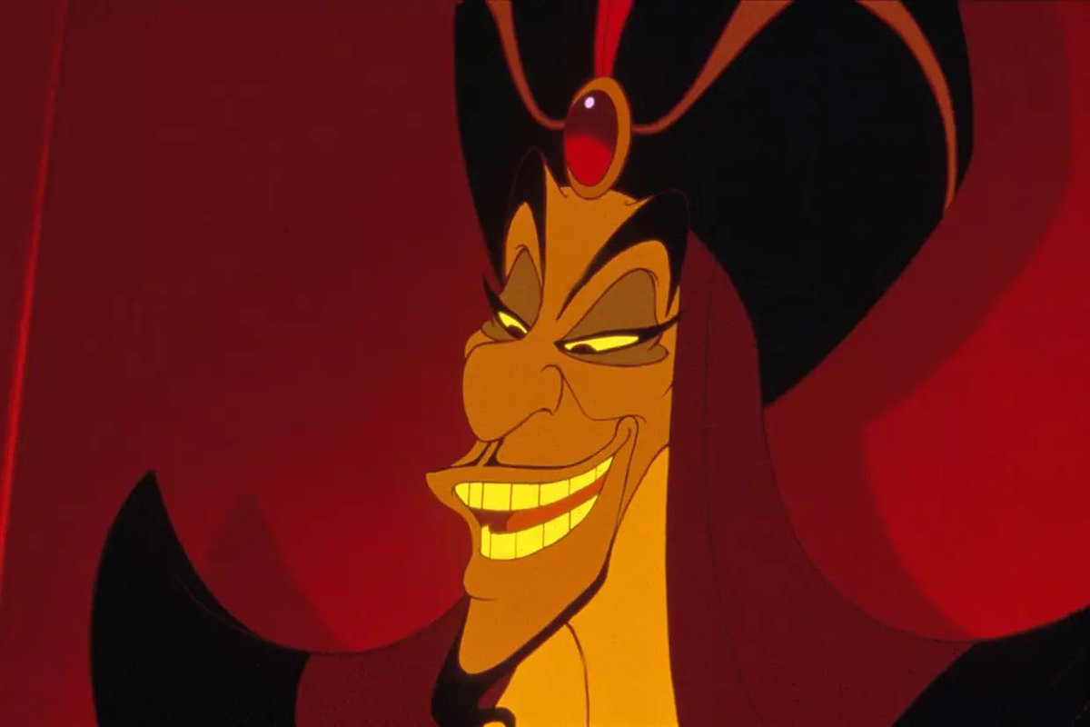 Ziggss__'s tweet photo. Elle a vraiment la même tête que Jafar dans Aladin https://t.co/OihxspVuw1