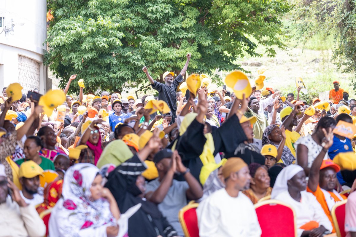 WilliamsRuto's tweet photo. We will not give in to the greed of the few absentee landlords who continue to frustrate our efforts to resolve historical land injustices at the Coast.
We give notice to those refusing to accept the Government’s compensation plan: Not a single Kenyan will be evicted from the land they have occupied and called home.