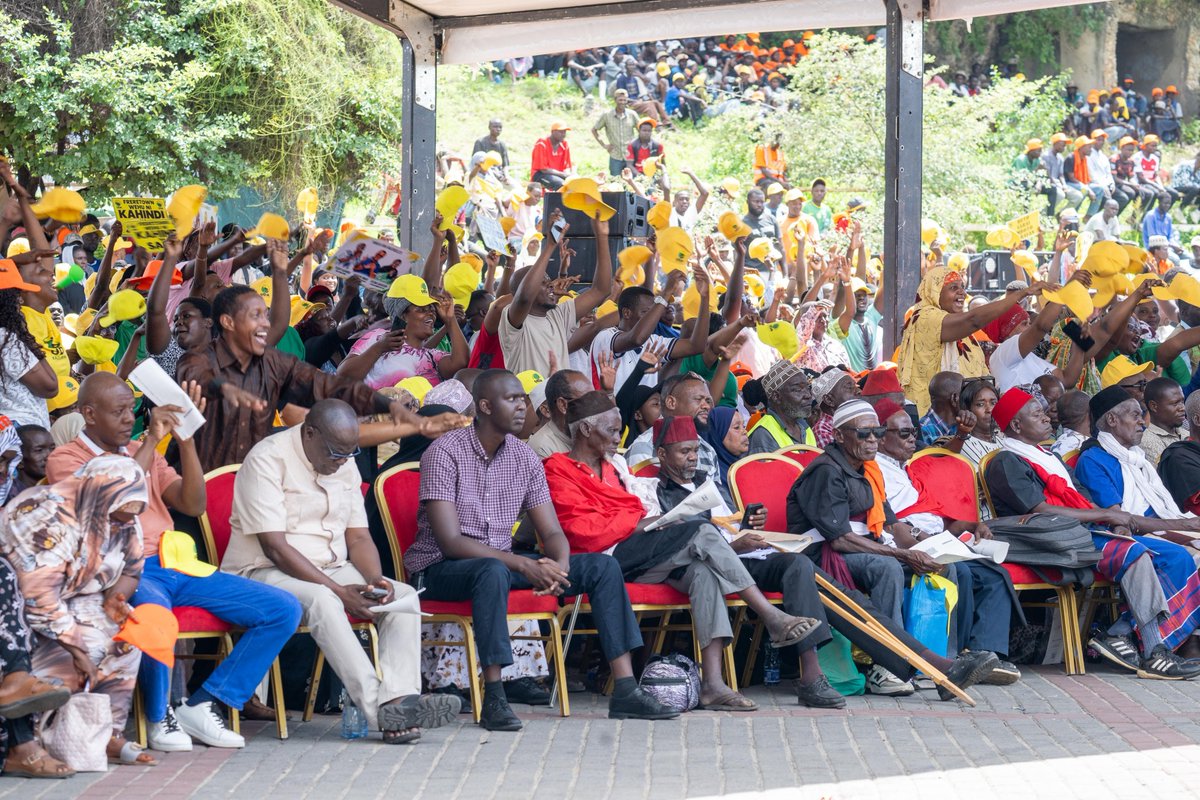 WilliamsRuto's tweet photo. We will not give in to the greed of the few absentee landlords who continue to frustrate our efforts to resolve historical land injustices at the Coast.
We give notice to those refusing to accept the Government’s compensation plan: Not a single Kenyan will be evicted from the land they have occupied and called home.