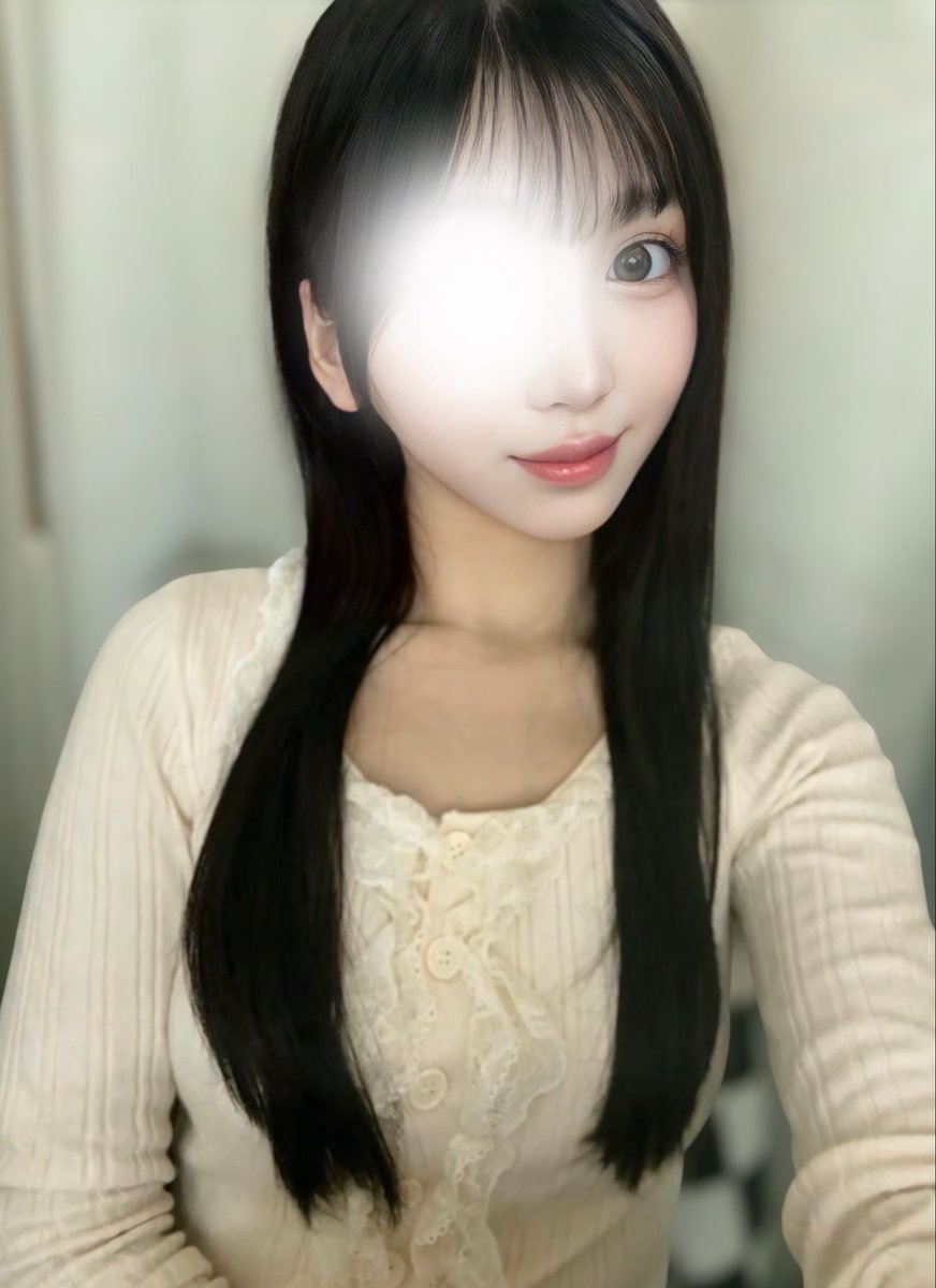 yu_lraa's tweet photo. 涼しくなってきて、秋服着れるの嬉しい〜🙈🤎 https://t.co/mRL6HeDVLP