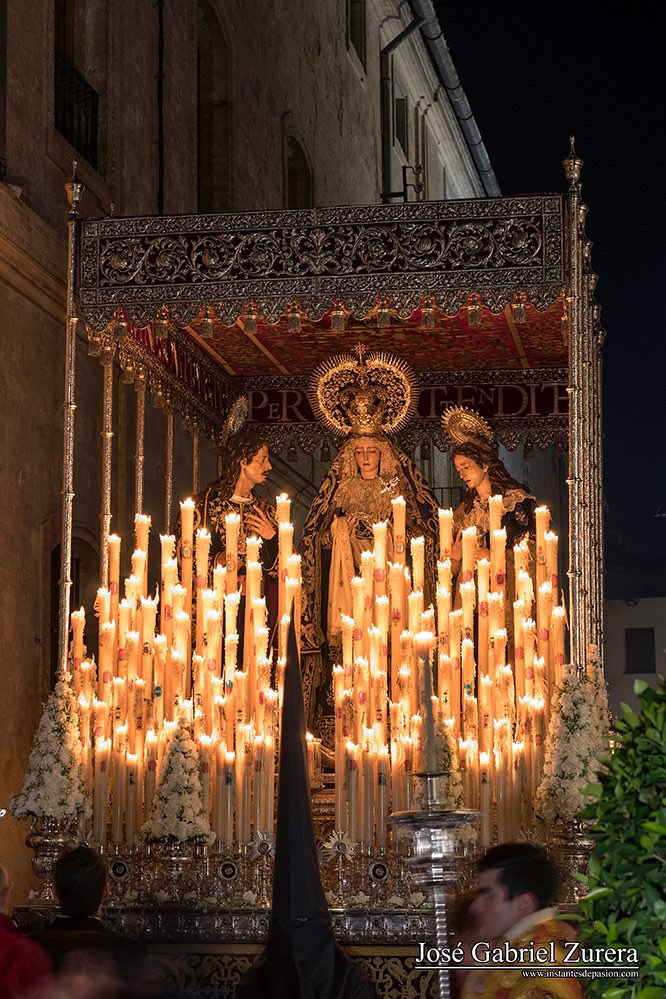 damasobeigbeder's tweet photo. Sevilla y Córdoba en cuanto a la sacra conversación y el similar exquisito gusto. https://t.co/SIOIZpyX3P