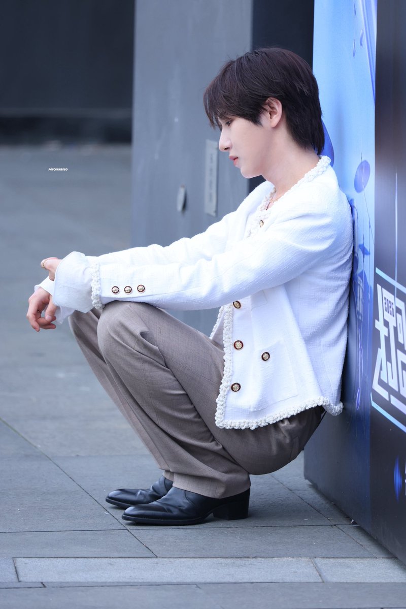 nukii929's tweet photo. 지쳤나요?                                          아니요~🤍 https://t.co/suUr4tsc07