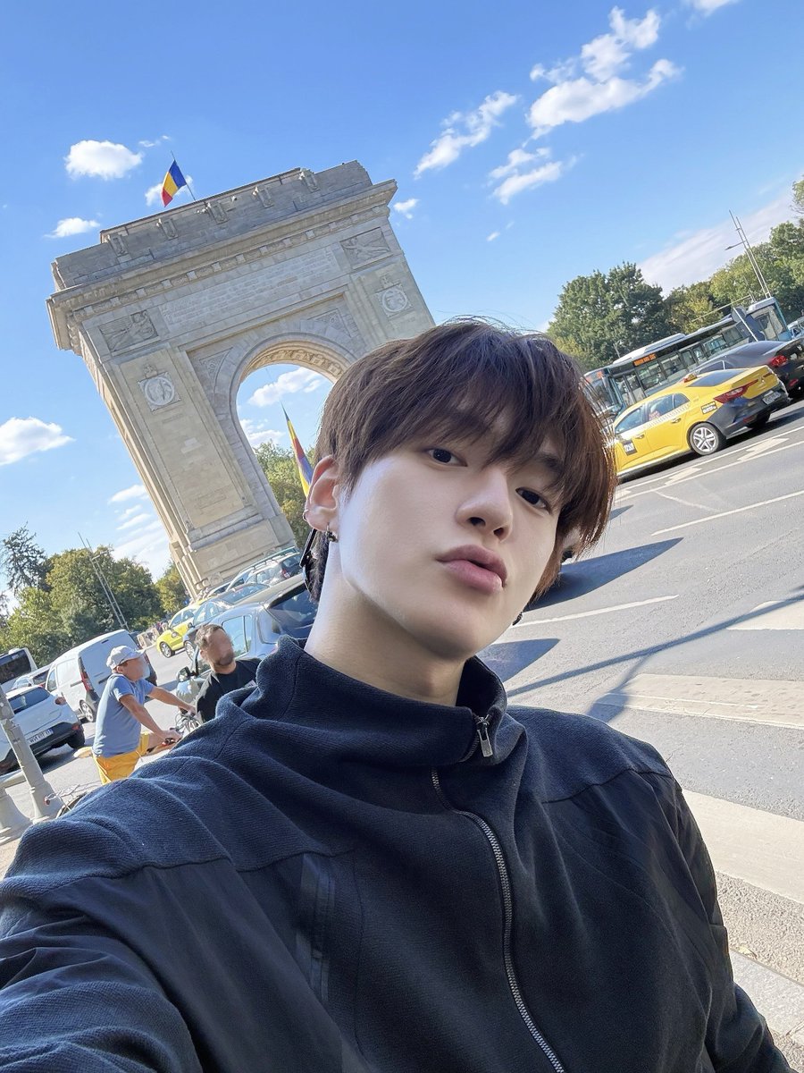 by_EPEX's tweet photo. 🇷🇴☀️☺️

#EPEX #이펙스 #WISH #위시 #곽다윗 #다윗 #다위시 https://t.co/M1Zk1FV0LX