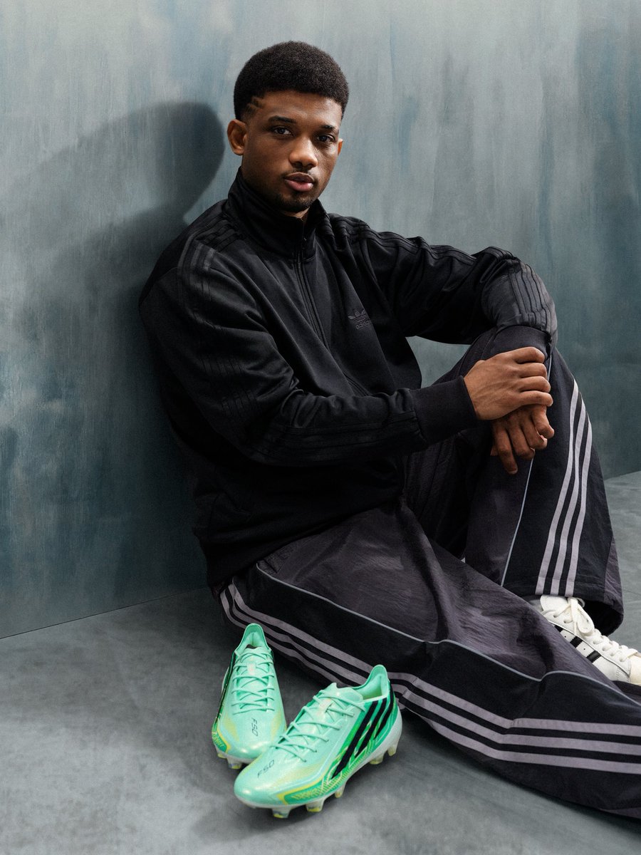 adidasfootball's tweet photo. chaos coded. 🤝✅ https://t.co/hA4yQ1QGeL
