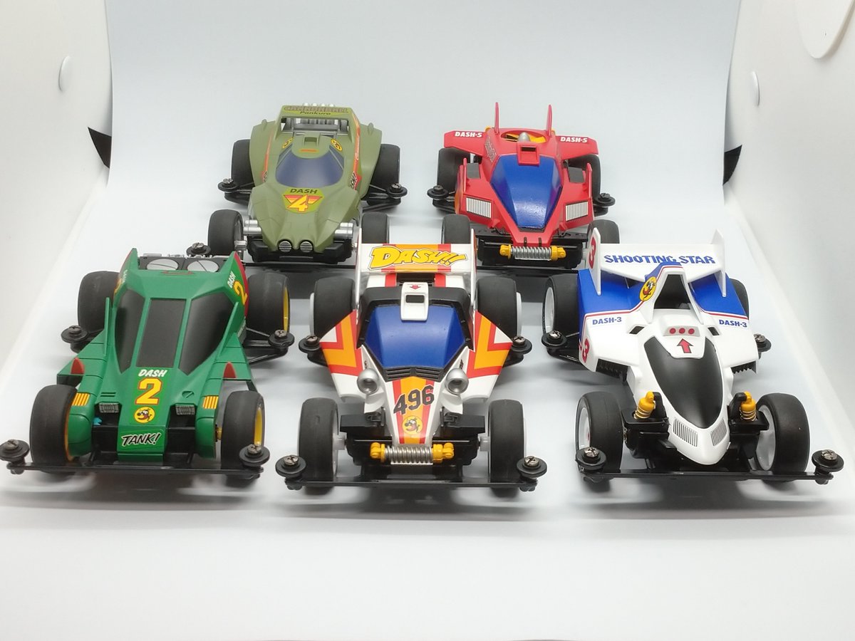 damaken0830's tweet photo. 5台揃いました！
ダッシュウォーリアーズ全員集合！
#ミニ四駆
#ダッシュ軍団 https://t.co/psqb8ww7A2