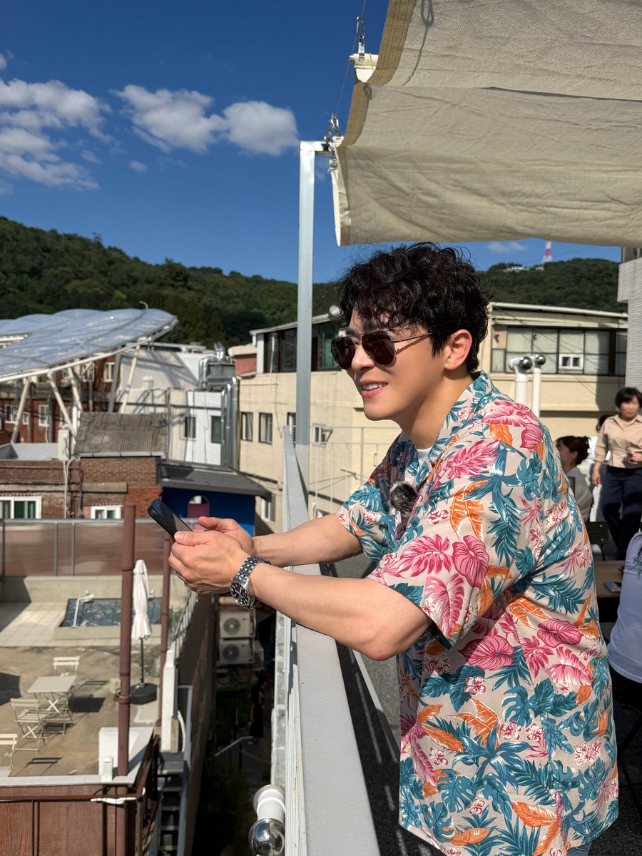 cjsdotcom's tweet photo. [jament_official 인스타그램]

정석 배우와 수찬 배우의 해방촌 탐구생활🌟

두 사람의 알록달록 해방촌 데이트💕
지금 유튜브 <채널 조정석>에서 만나요🖐️

🔗https://t.co/cm4vhTZl8r https://t.co/vzNXNuROGR