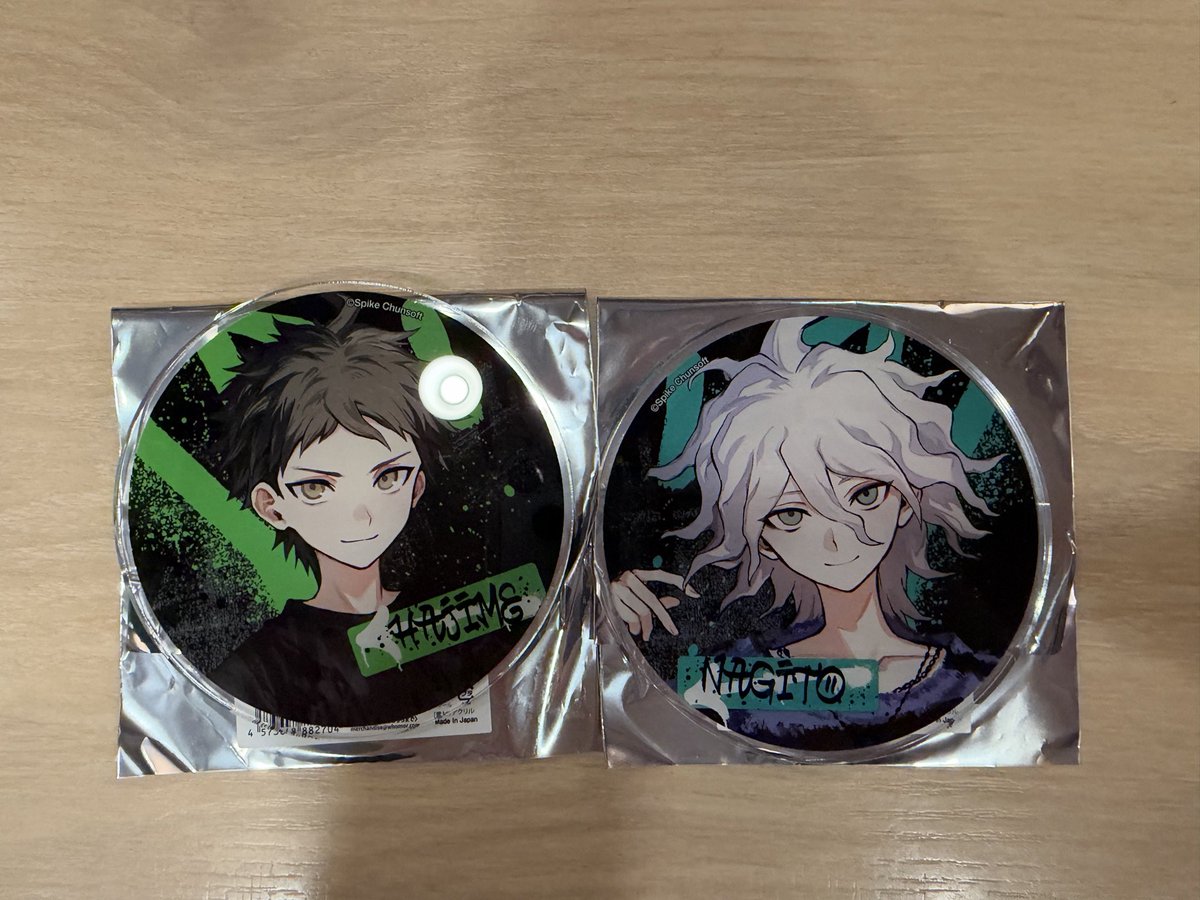 hachimaru__8's tweet photo. @Uk1yN5 初めまして、検索より失礼いたします。
当方アクリルコースター日向、狛枝所持しております。
同種王馬、七海と交換いただくことは可能でしょうか？
ご検討のほど、よろしくお願いいたします。 https://t.co/hBeuYECgKh