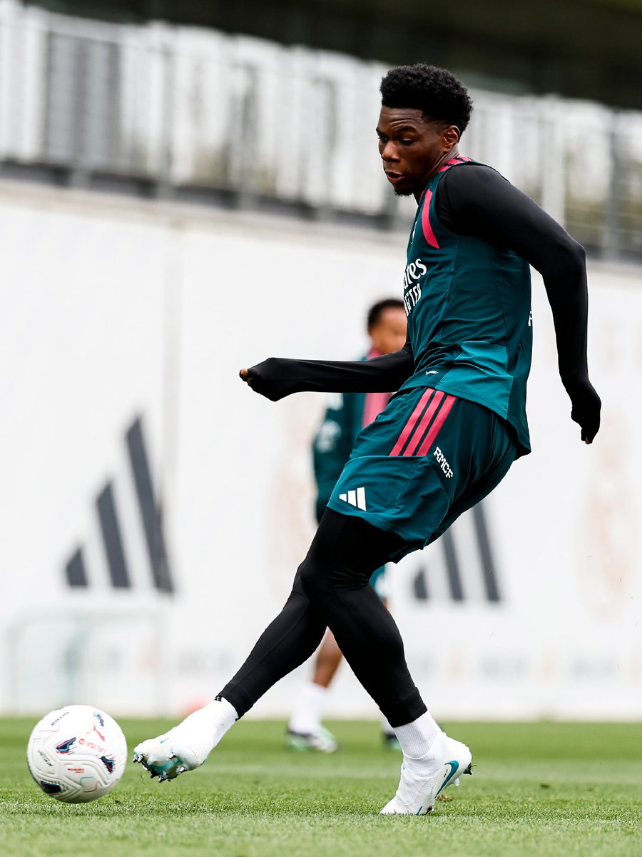 realmadriden's tweet photo. 🇧🇷 @EderMilitao
🇫🇷 Tchouameni https://t.co/sBqDhnRR6S