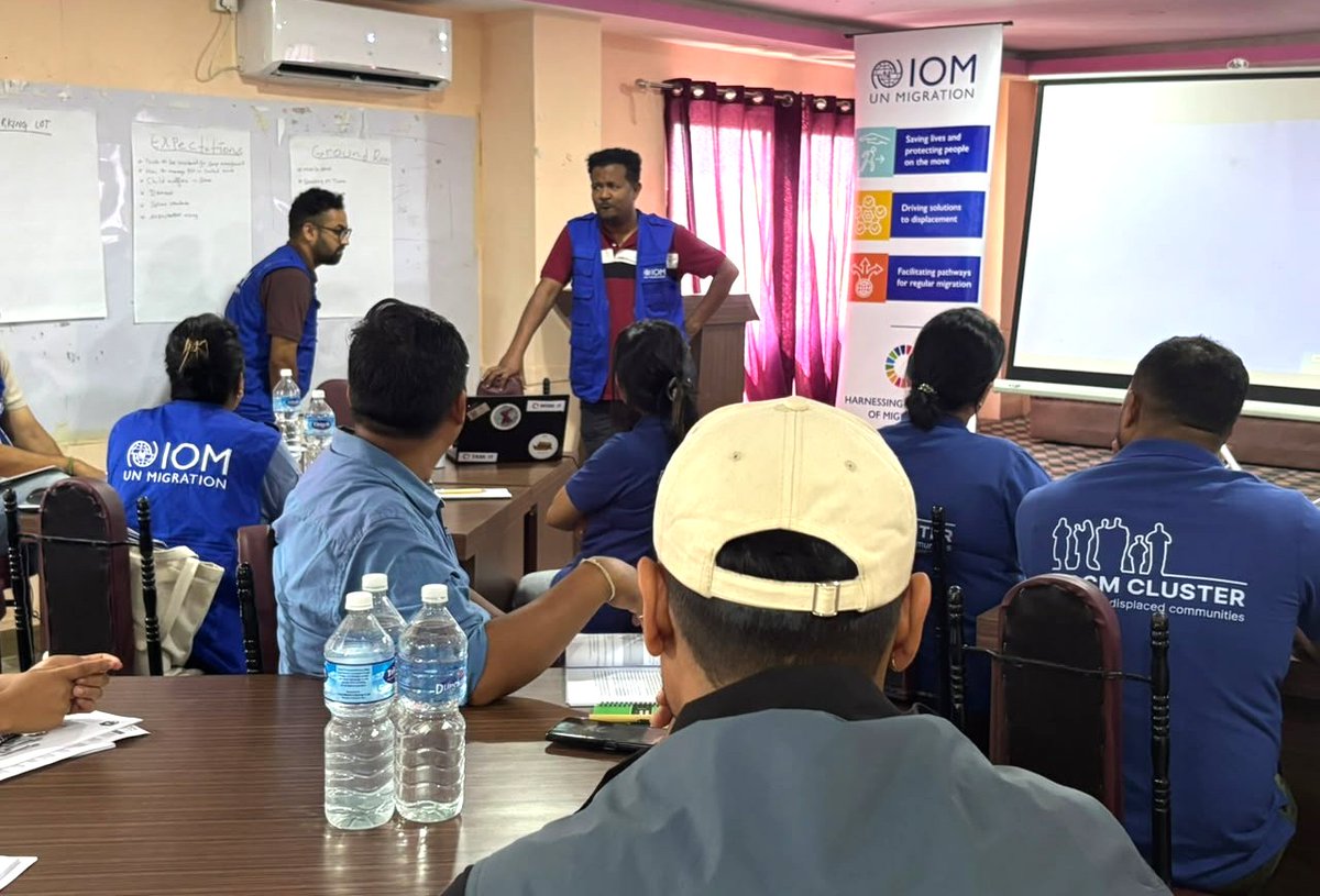 IOMnepal's tweet photo. IOM conducted an introductory #CCCM training for 25 participants from 12 organizations, strengthening skills in site management & coordination. IOM continues to support the Government-led flood response through training, technical support & coordination. #HumanitarianResponse https://t.co/5dIdH0cgww
