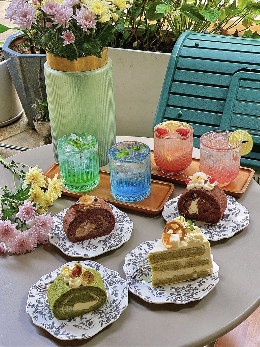 ChristianMdcka's tweet photo. [Lazy days are perfect for chilling, and a bit of sweet moment makes it better~] https://t.co/bAVObmzbMw