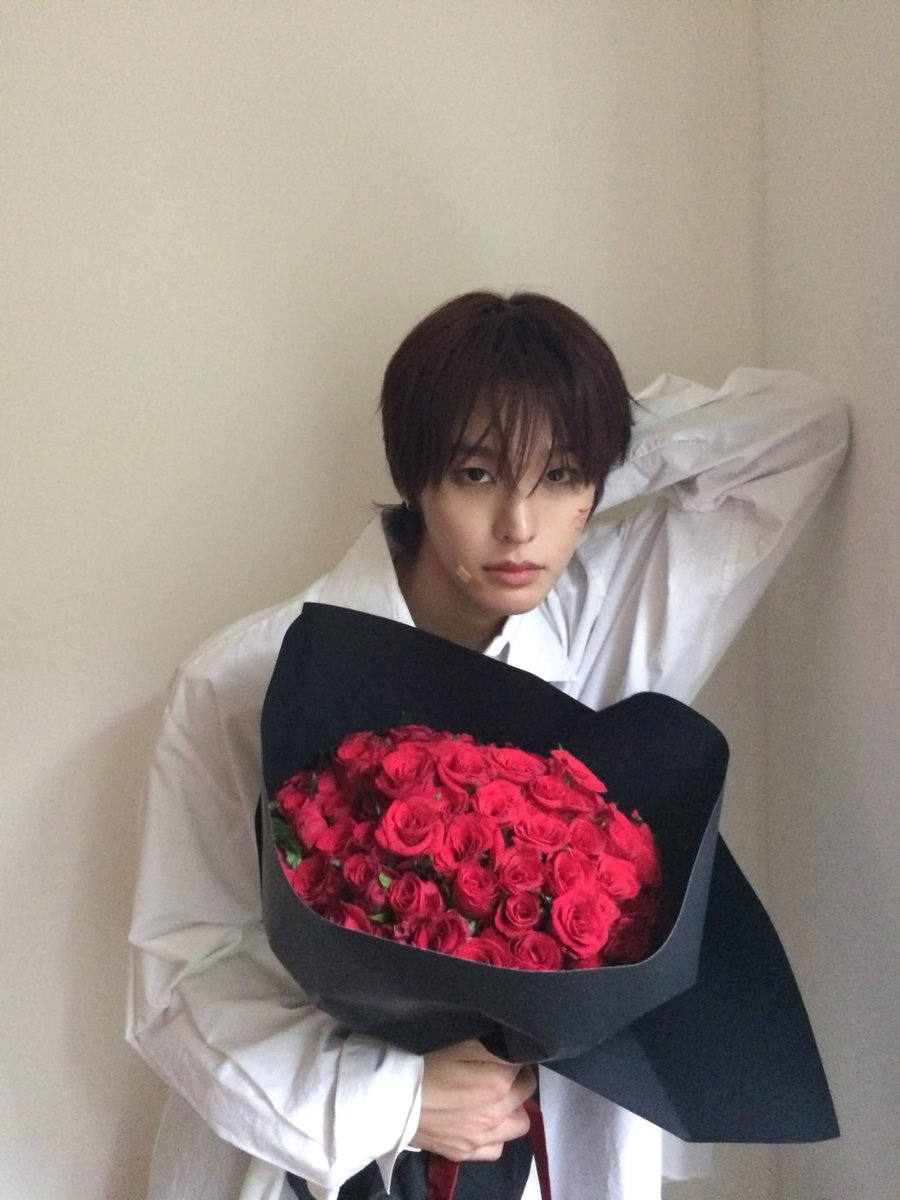 nctmaedariku's tweet photo. [📸] 261002 discord

음
이거 받아

#RIKU #리쿠 #リク https://t.co/VOR8XEuYOP