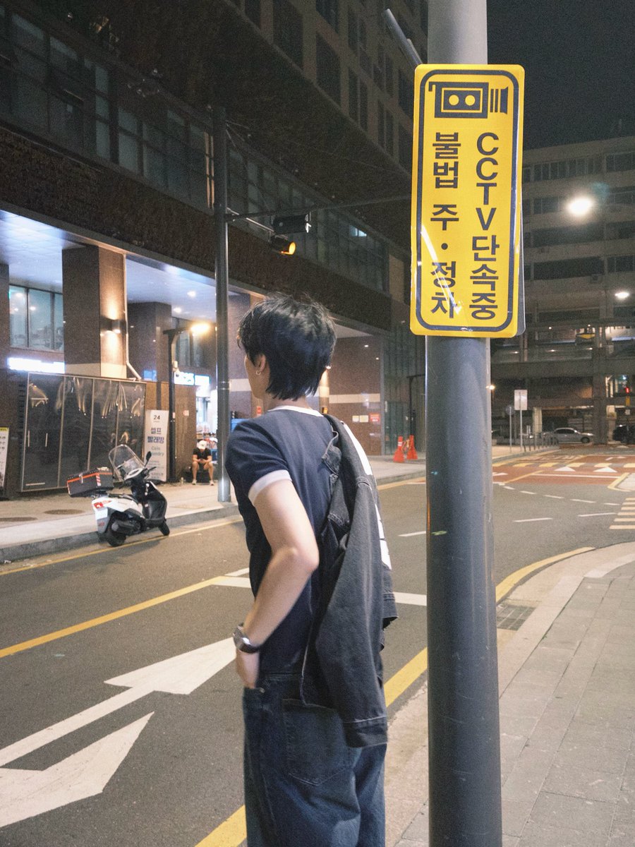 stopmnstop's tweet photo. ริวจินฮีฟิตหุ่นมาปะ ตัวหนาขึ้นมาก https://t.co/KSBZ9cBUI1