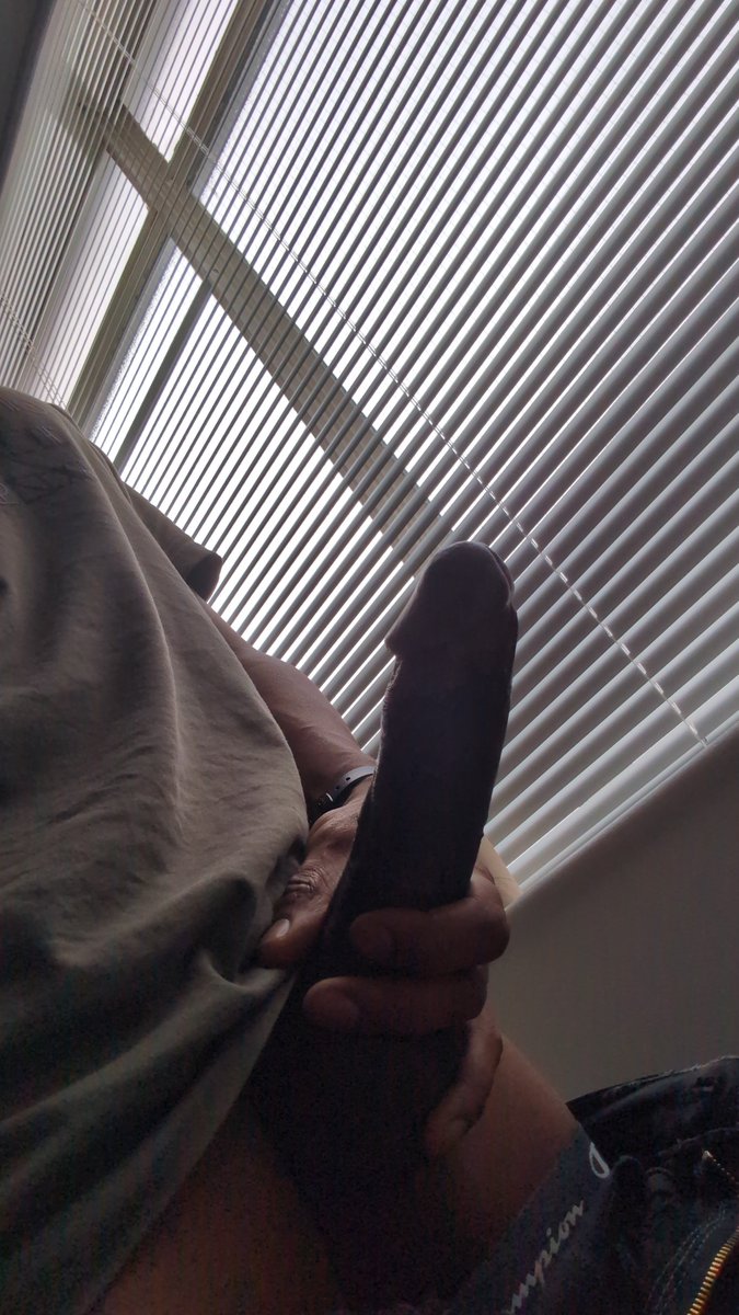 nomad_bbc's tweet photo. Just take xposing myself at work https://t.co/ug2stE76N5