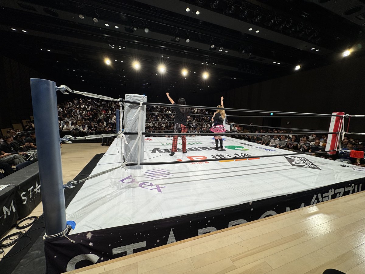 aochanGOGO's tweet photo. ギリ着いたー https://t.co/xcTjcXQ0BQ