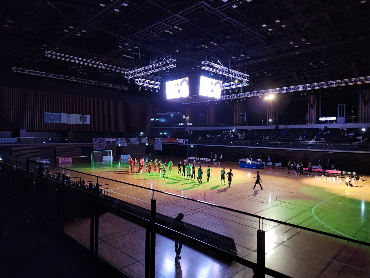 imabsima113's tweet photo. 本日の現場 横浜武道館

Y.S.C.C.横浜-ミラクルスマイル新居浜

試合開始にギリギリ間に合った…
スタンド席で観戦 https://t.co/QVXxlJp3LG