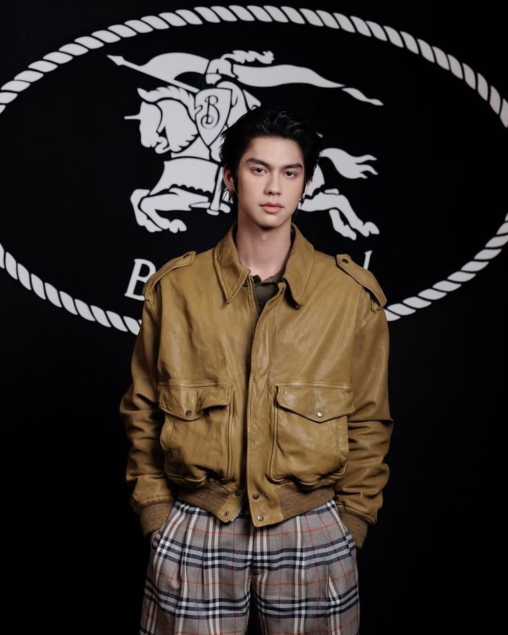 FashionistD's tweet photo. We announce #BRIGHT as THE BURBERRY SUPERMODEL OF SEPTEMBER 2026! https://t.co/65pNo9oHeR