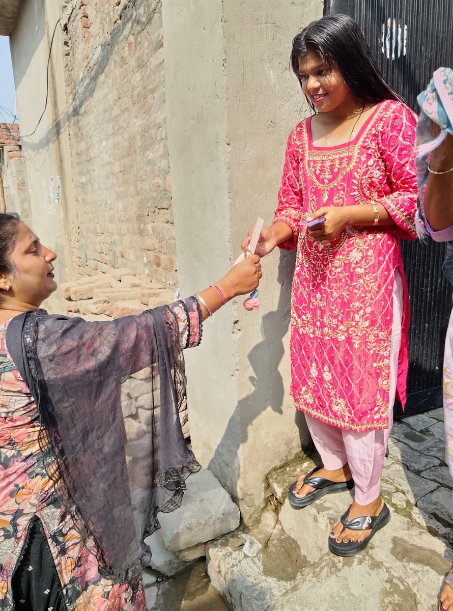 punjabsacs's tweet photo. As part of the Intensified HIV Awareness Campaign, communities across Punjab are being empowered with the right information, awareness and prevention messages. 
@NACOINDIA @HMPunjab @PunjabDOHFW

#HIVAwareness #IntensifiedCampaign #HIVFreePunjab #EndStigma #AwarenessMatters https://t.co/OzY7eApauz