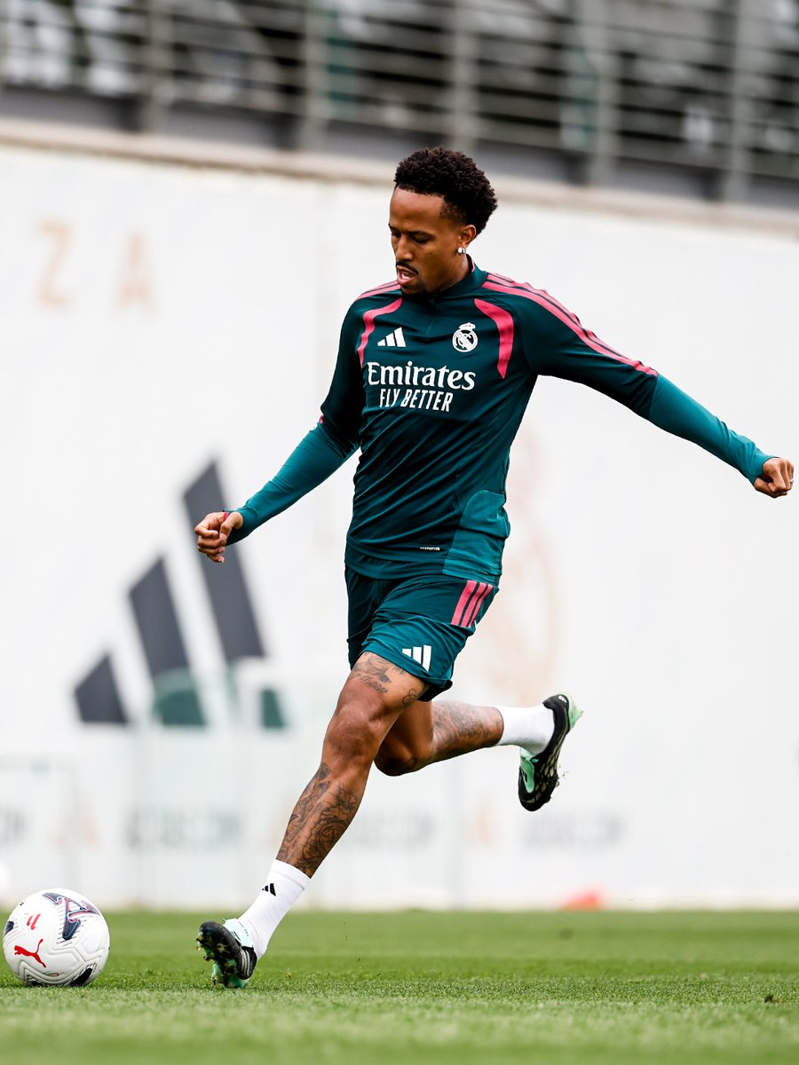 realmadrid's tweet photo. 🇧🇷 @EderMilitao
🇫🇷 Tchouameni https://t.co/YgfSBAbIGl