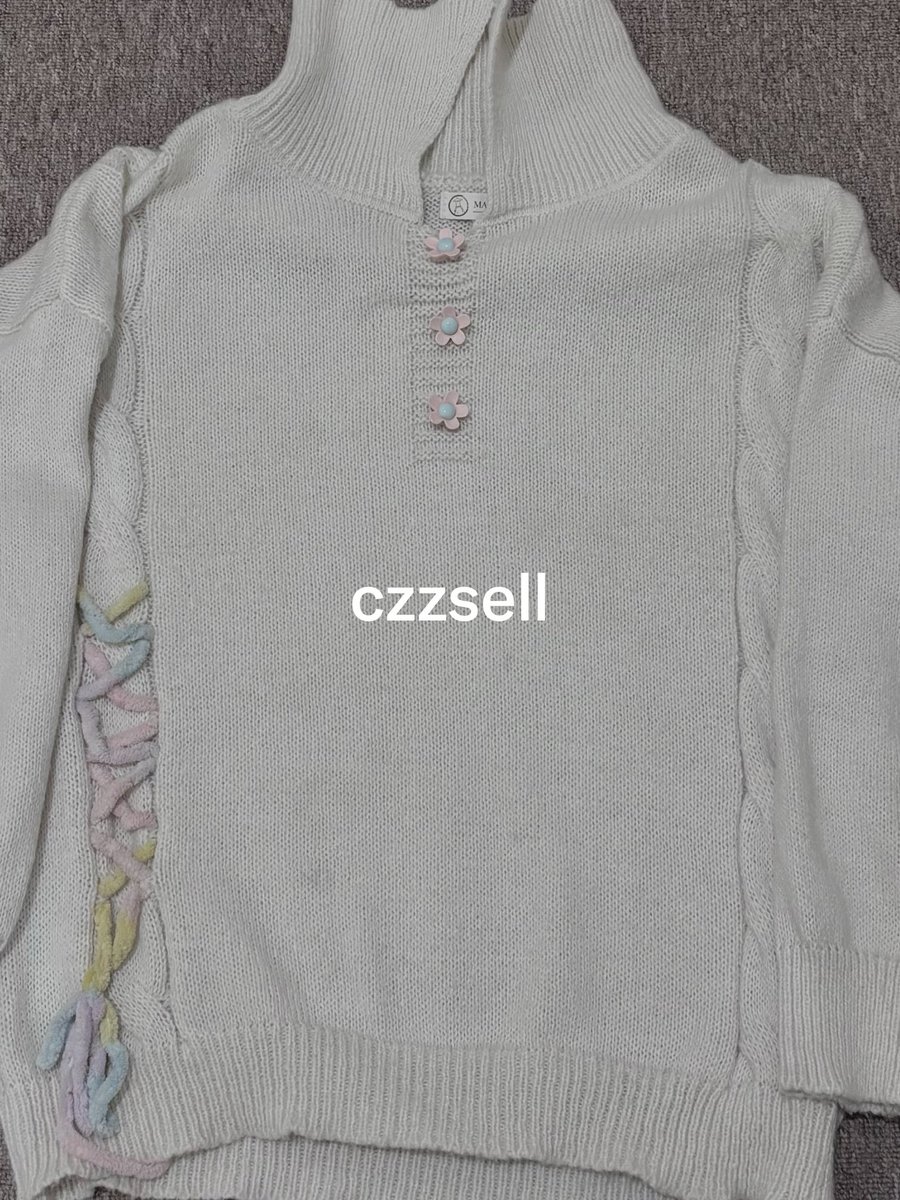 czzsell's tweet photo. ⭐️ ribbon sweater ⭐️

30k https://t.co/rIbioiHScR