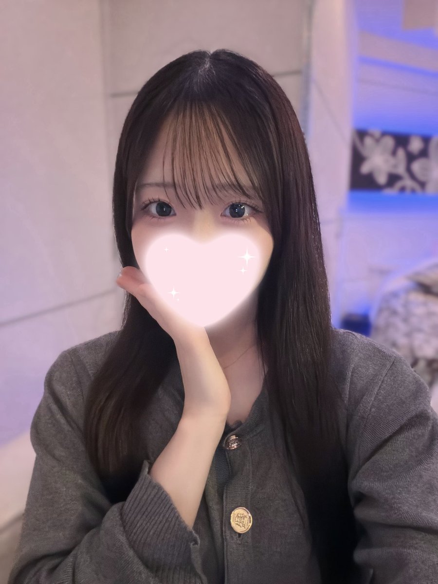 pppurin_pu's tweet photo. とても好みの匂いにであったんだけどなんていう香りだったんだろう…💭香水ソムリエ目指そうかな https://t.co/qy15eKkDTE